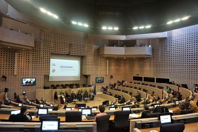 Photo de l'hémicycle durant l'événement du 14.10.2021